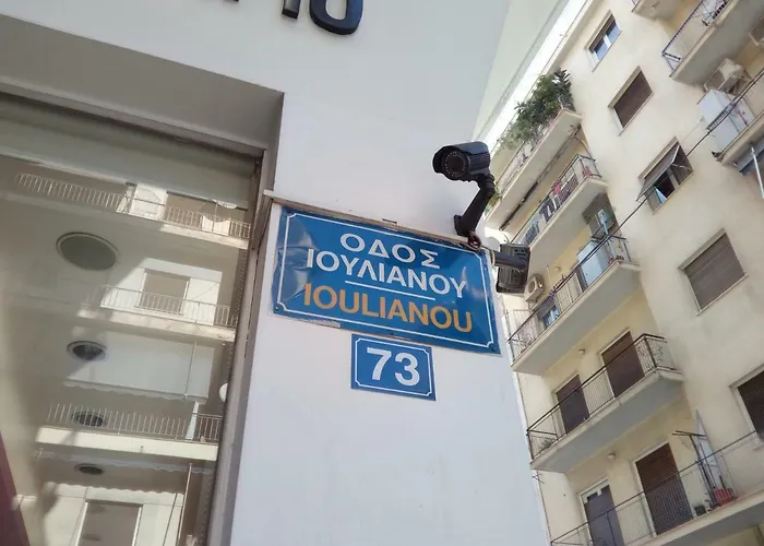New Studio Next To Metro For 2 People